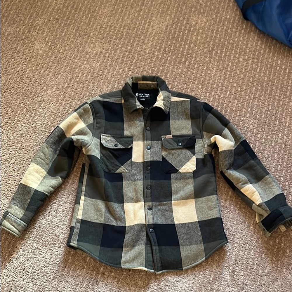 Matix plaid fleece button up